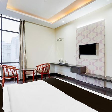 Hotel Super Townhouse Sector 51 Noida Near Metro Station Extérieur photo