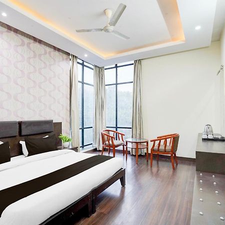 Hotel Super Townhouse Sector 51 Noida Near Metro Station Extérieur photo
