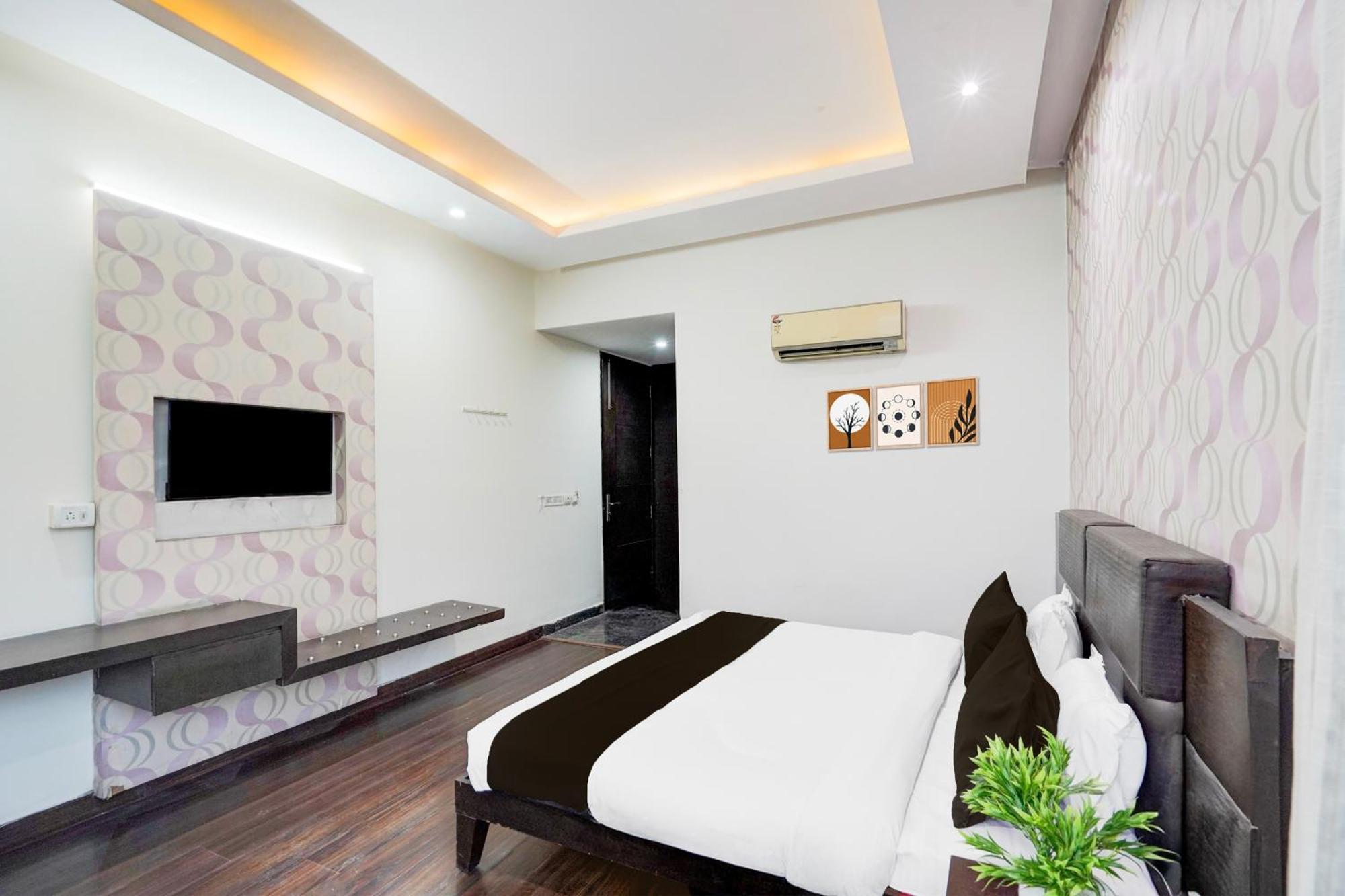 Hotel Super Townhouse Sector 51 Noida Near Metro Station Extérieur photo
