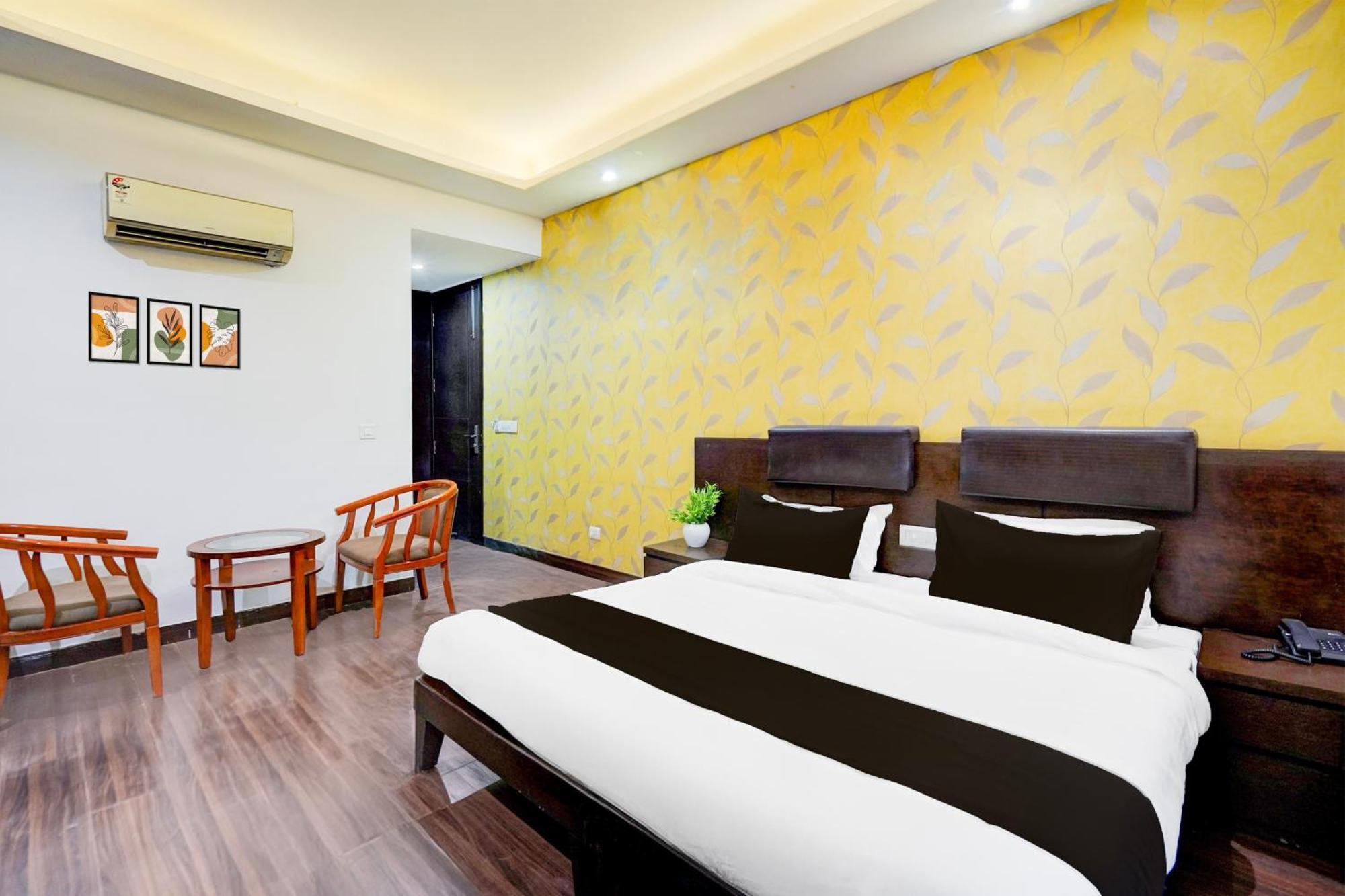 Hotel Super Townhouse Sector 51 Noida Near Metro Station Extérieur photo