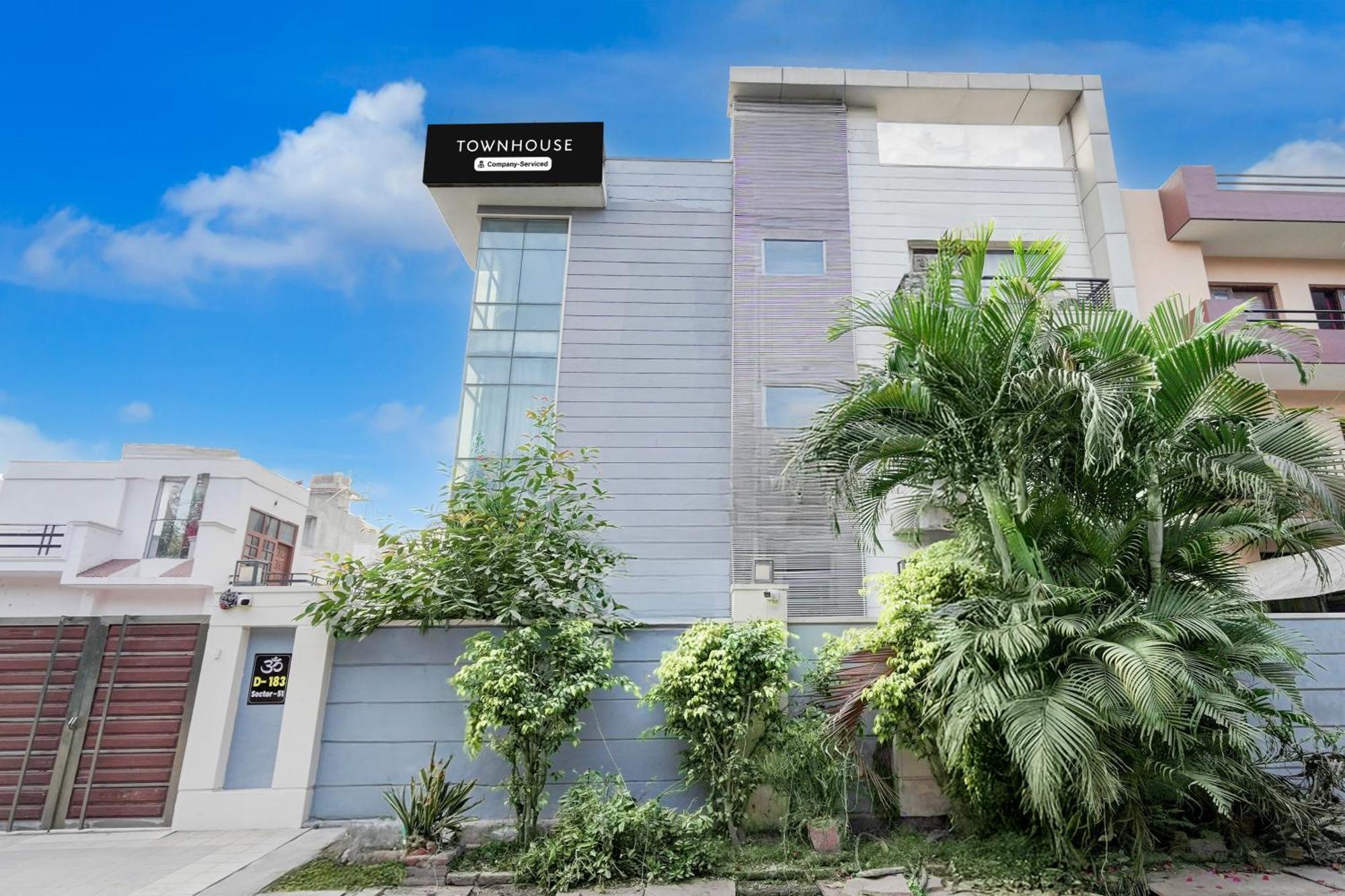 Hotel Super Townhouse Sector 51 Noida Near Metro Station Extérieur photo