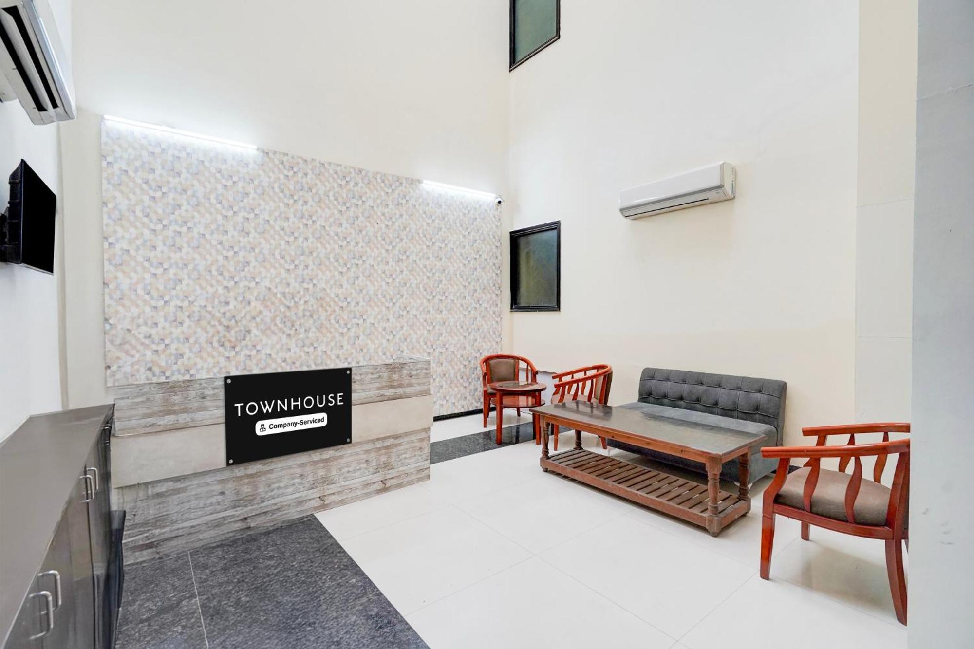 Hotel Super Townhouse Sector 51 Noida Near Metro Station Extérieur photo
