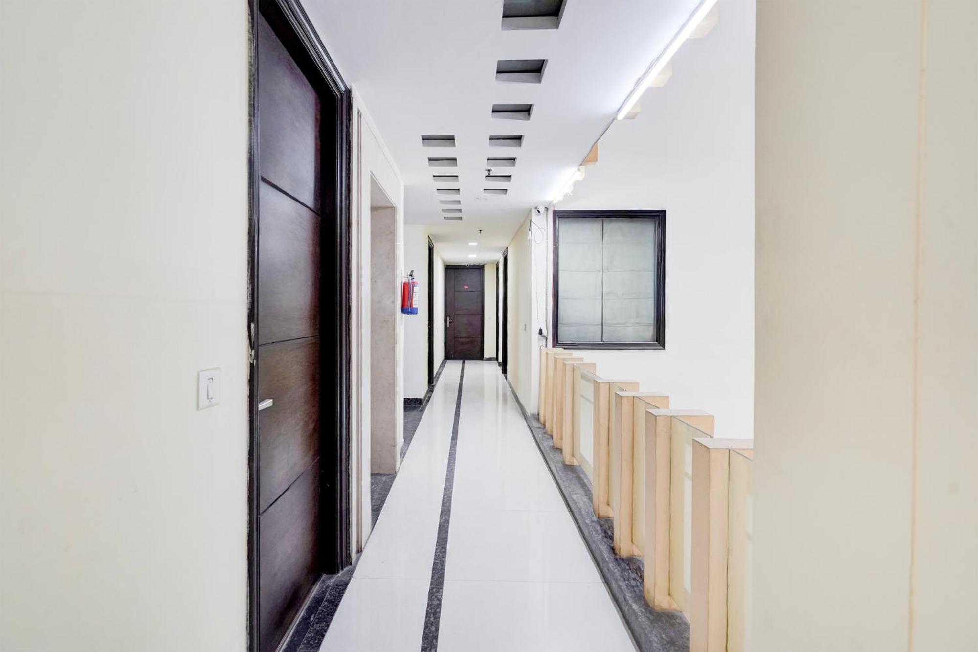 Hotel Super Townhouse Sector 51 Noida Near Metro Station Extérieur photo